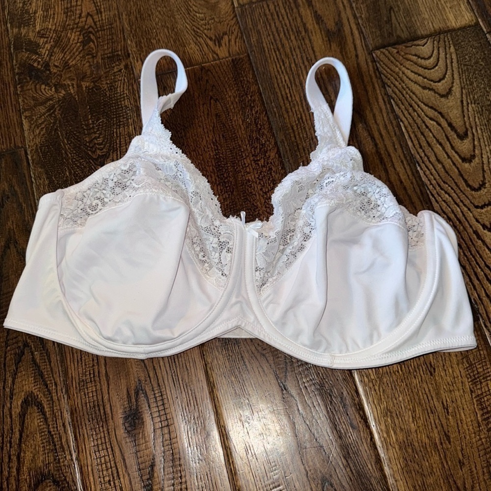 LILYETTE Minimizer Comfort Lace Underwire Bra Size 44D